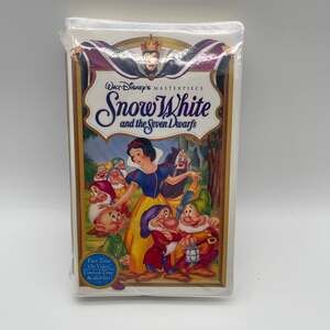 Walt Disney's Masterpiece Snow White and the Seven Dwarfs VHS 1524 Factory Seale